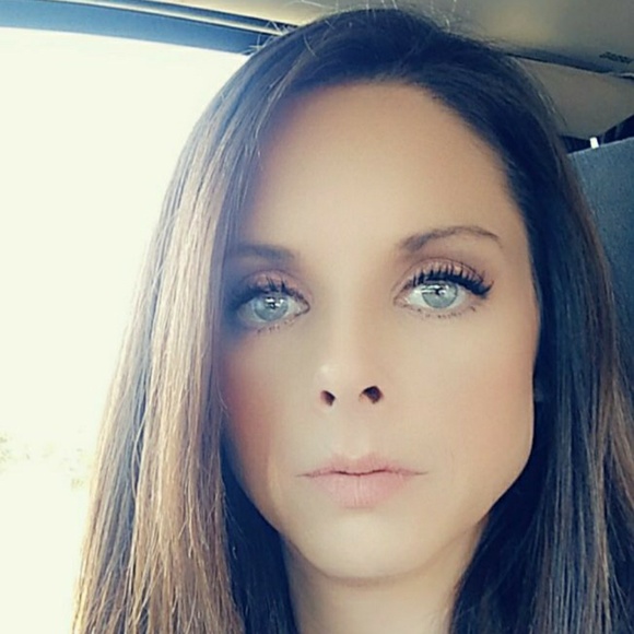 Meet your Posher, Dawn - Picture 1 of 1